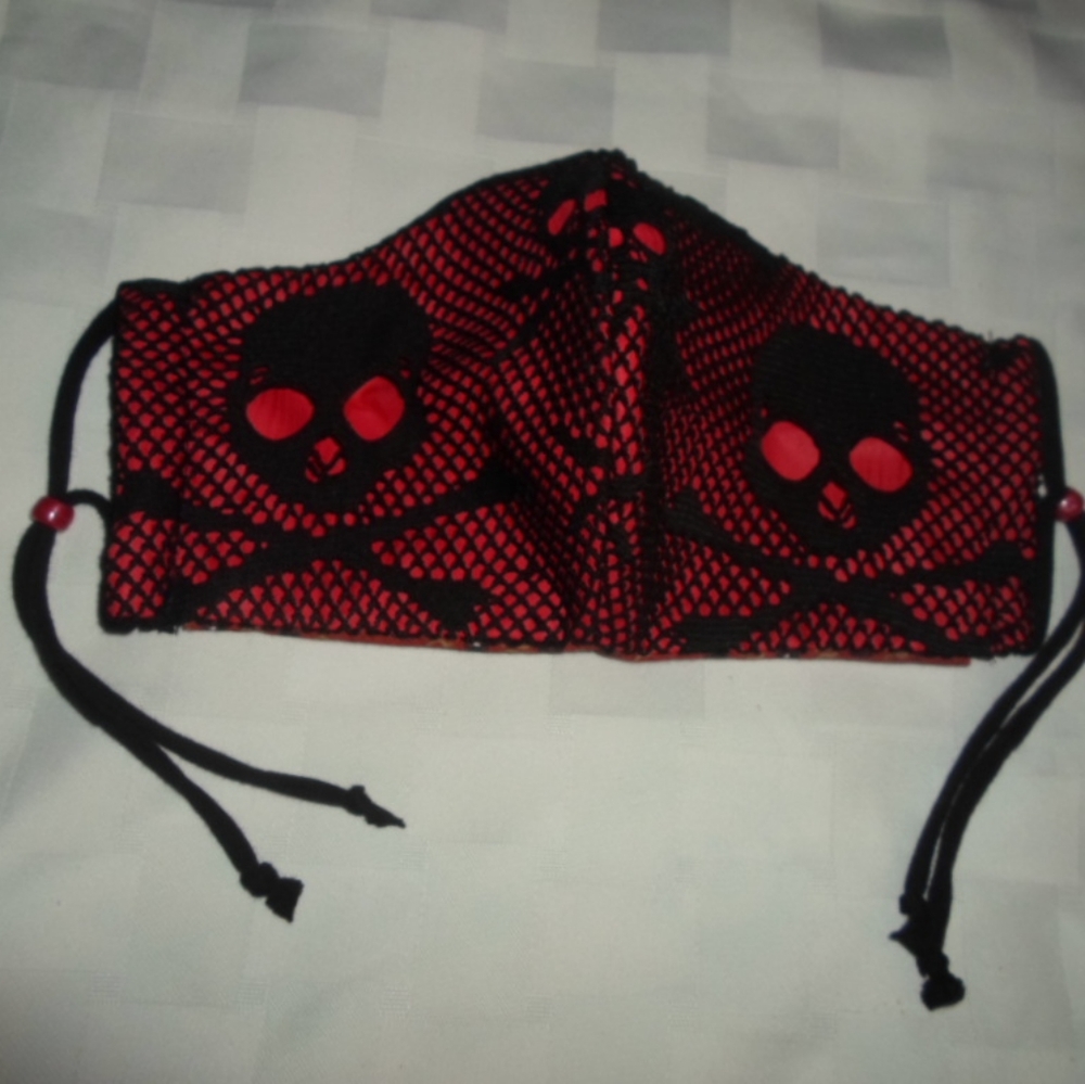 Vintage skull lace face mask